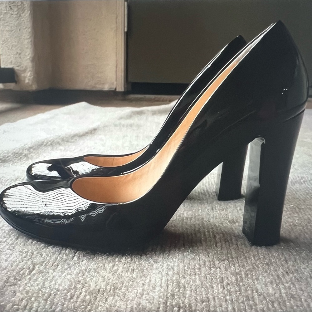 Carlo Pasolini ~ Leather pumps